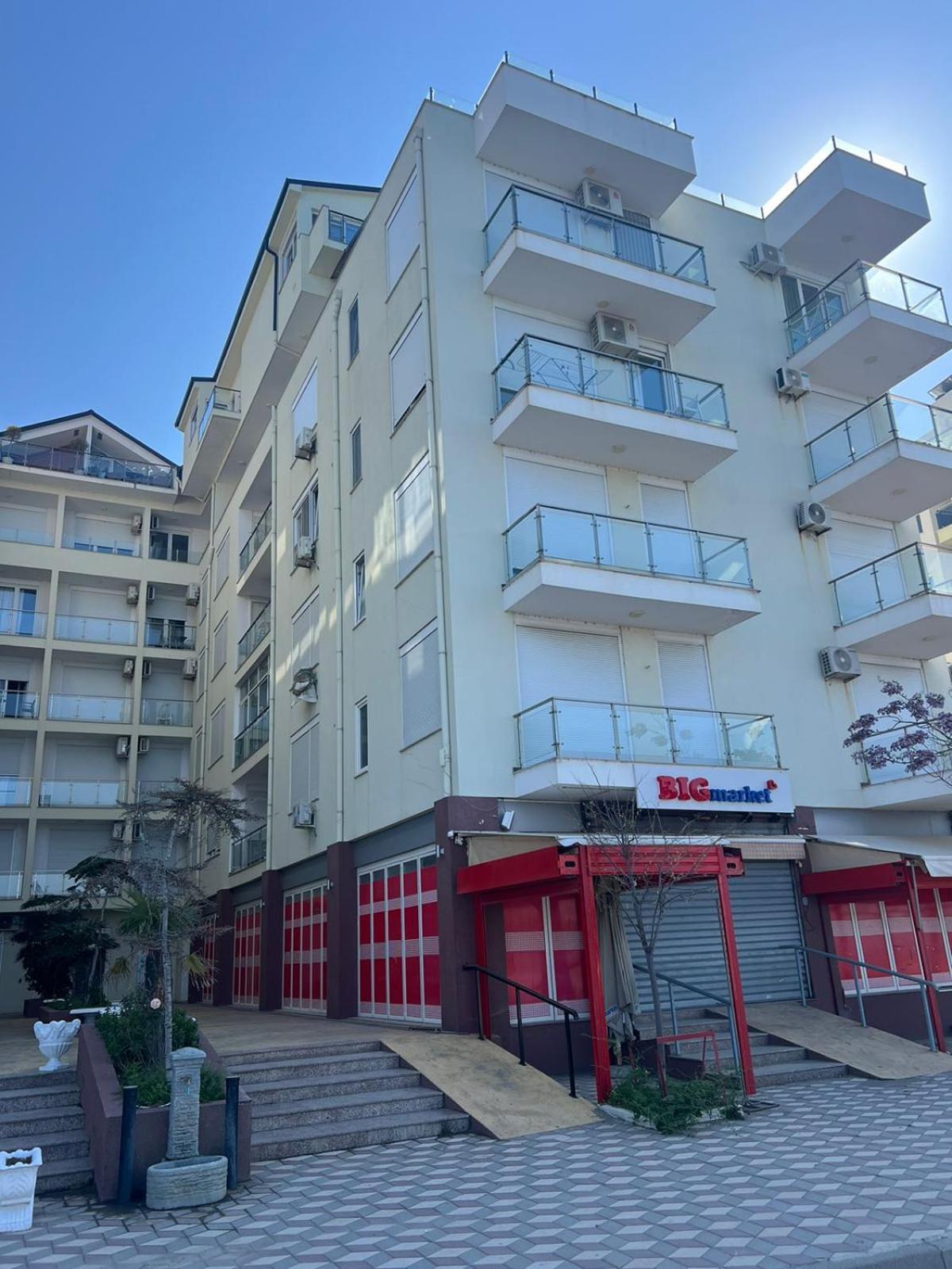 Shengjin Apartaments Exteriér fotografie