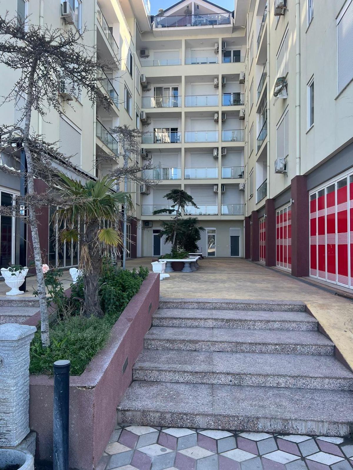 Shengjin Apartaments Exteriér fotografie