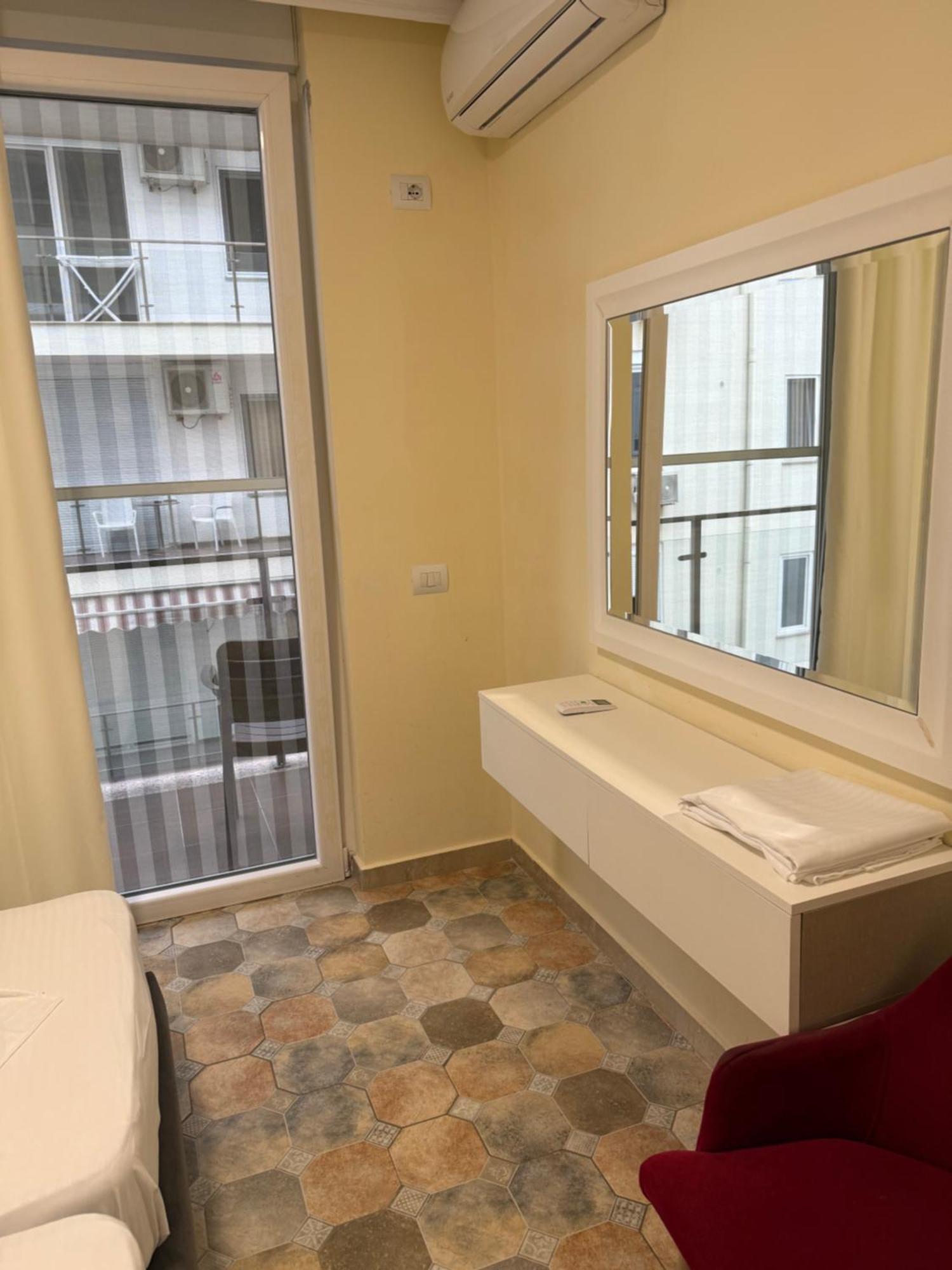 Shengjin Apartaments Exteriér fotografie