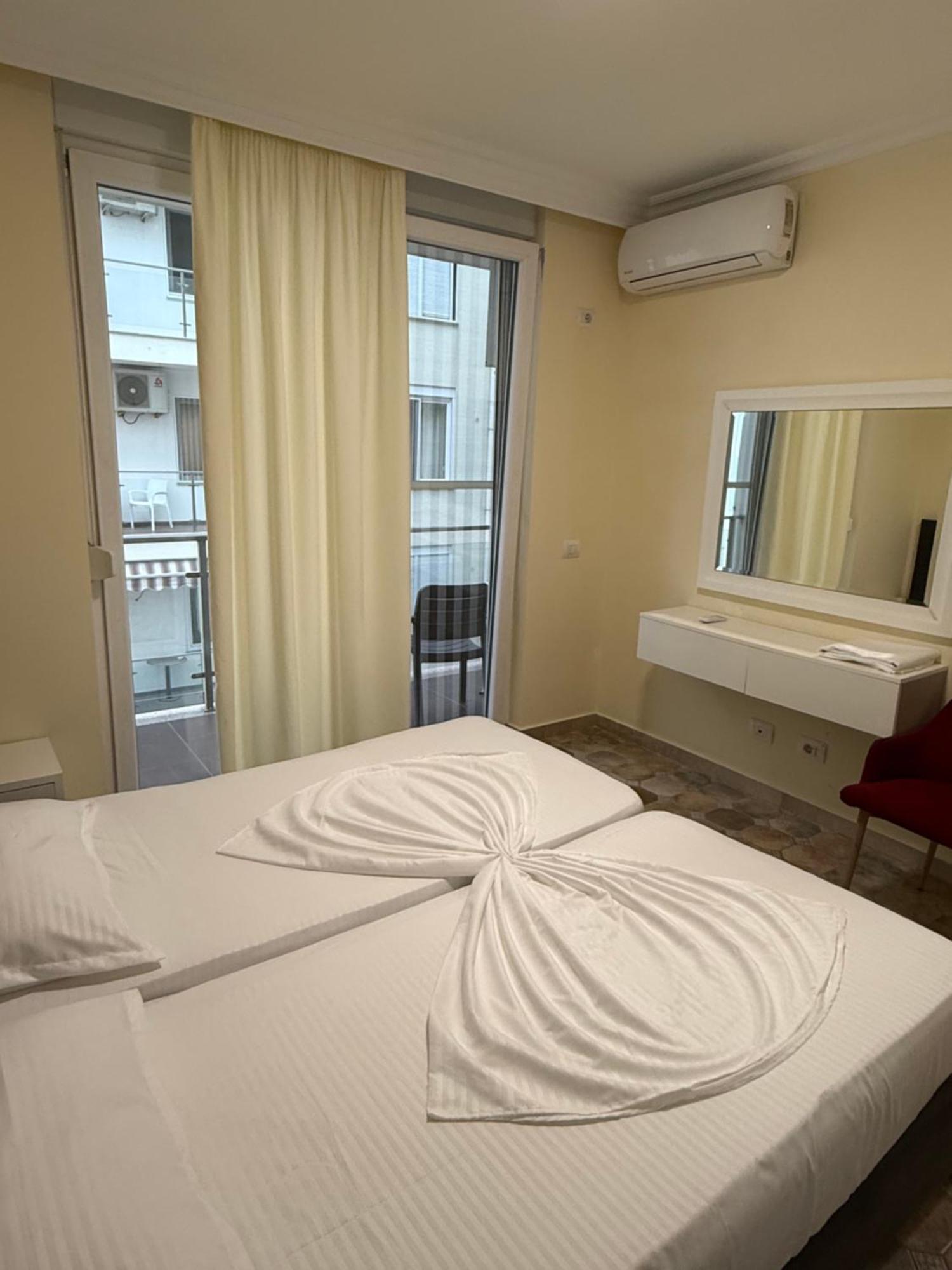 Shengjin Apartaments Exteriér fotografie